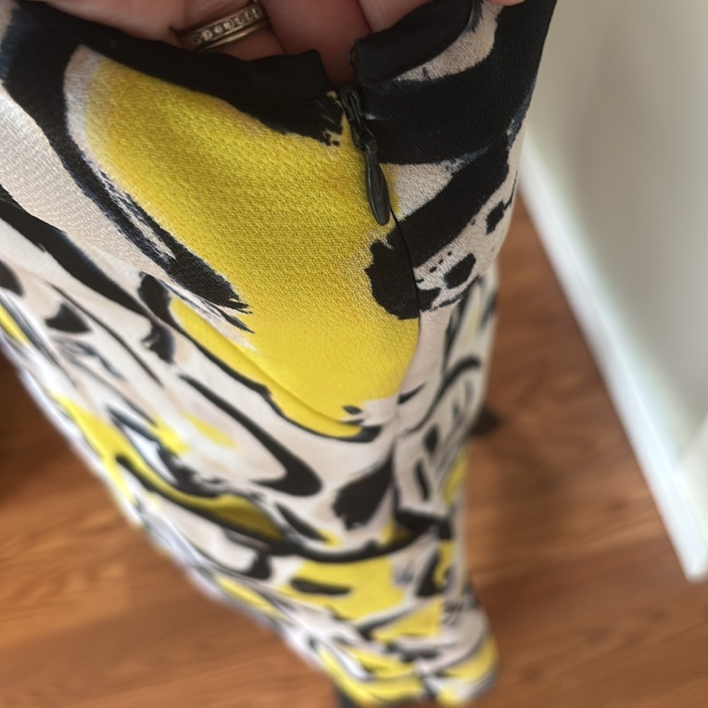 Canvas by Land's End Yellow Black and Gray Floral Sleeveless Shift Dress Size 8 - Picture 6 of 12